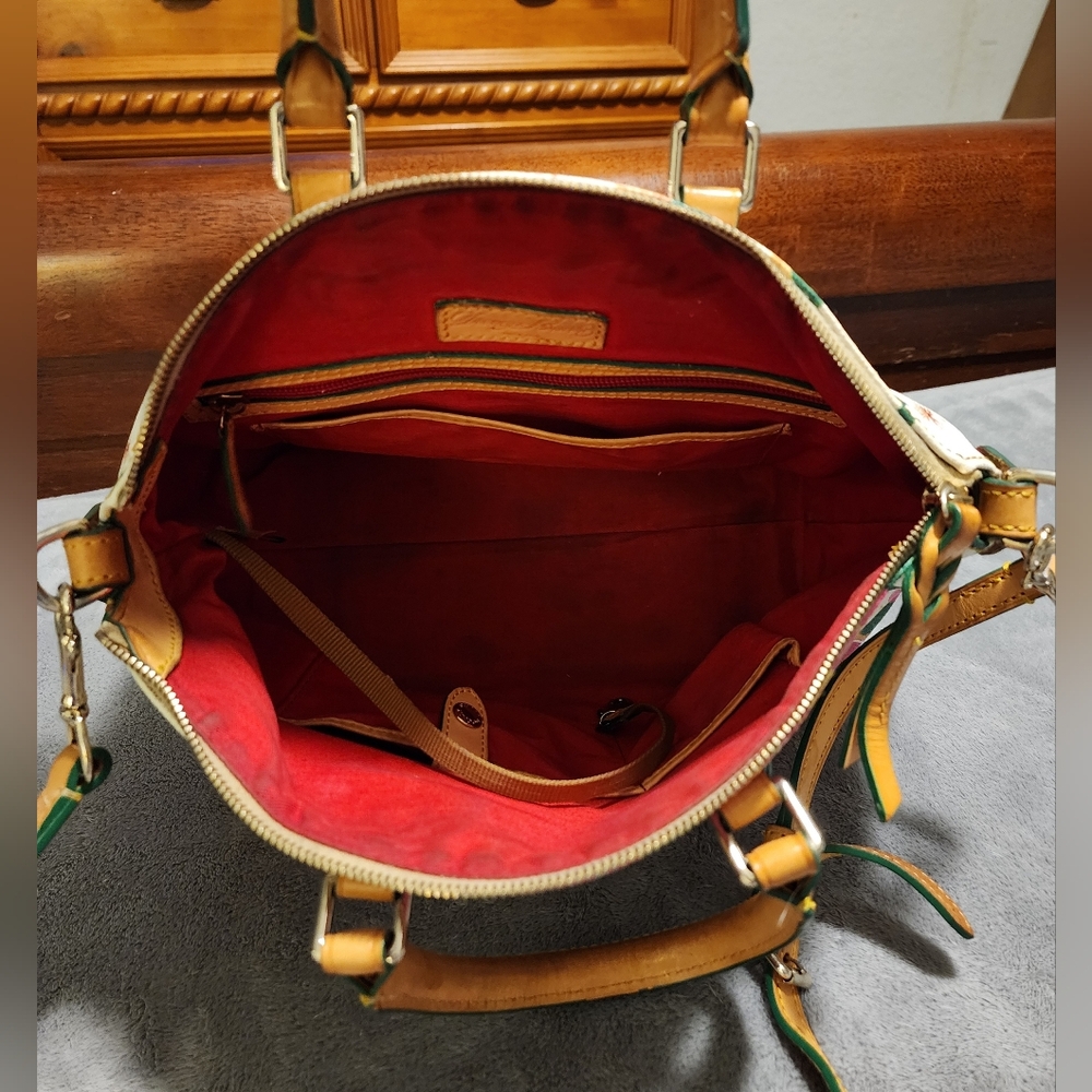 🌸 Vibrant Dooney & Bourke Hydrangea Basketweave Satchel. 🌸 - Picture 7 of 7